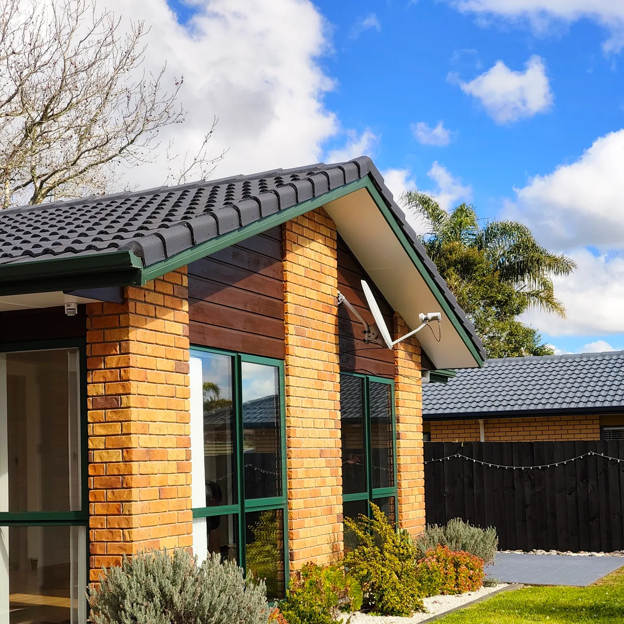 New Zealand home with Zivent architectural window film